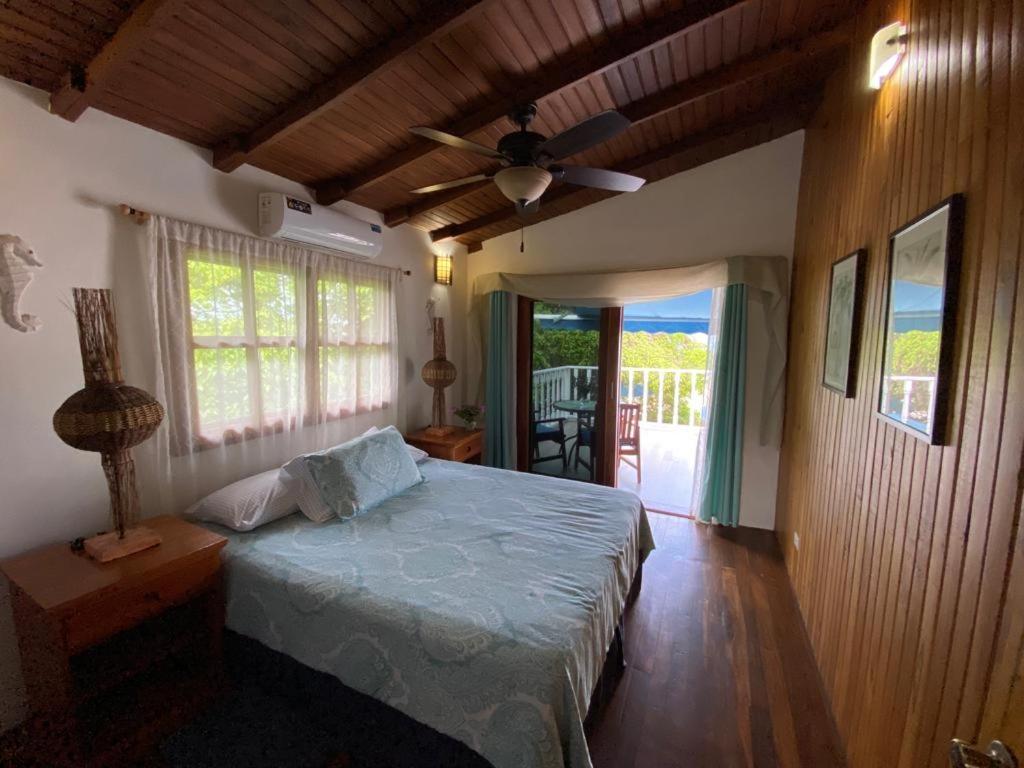 The Isabela Beach House Puerto Villamil Esterno foto