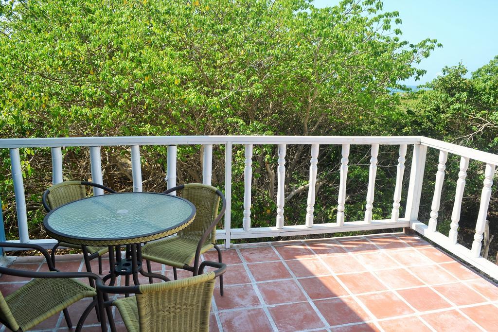 The Isabela Beach House Puerto Villamil Esterno foto