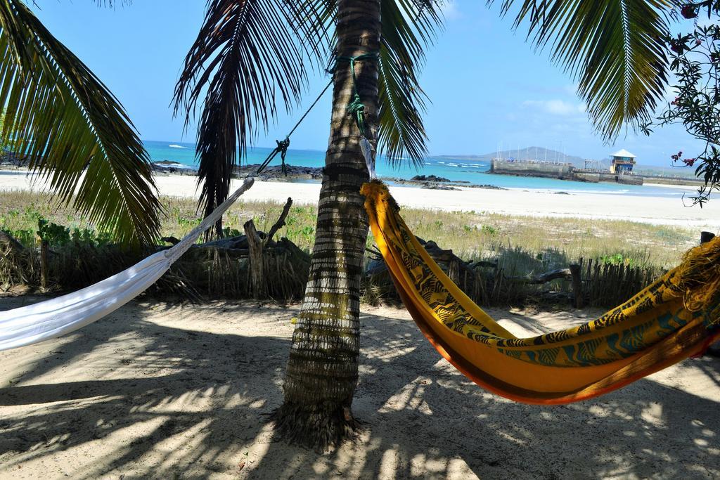 The Isabela Beach House Puerto Villamil Esterno foto