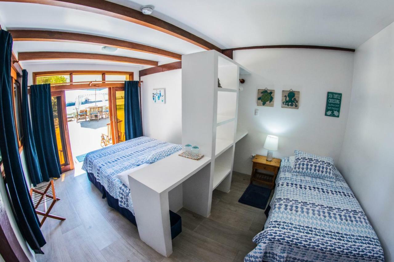 The Isabela Beach House Puerto Villamil Esterno foto