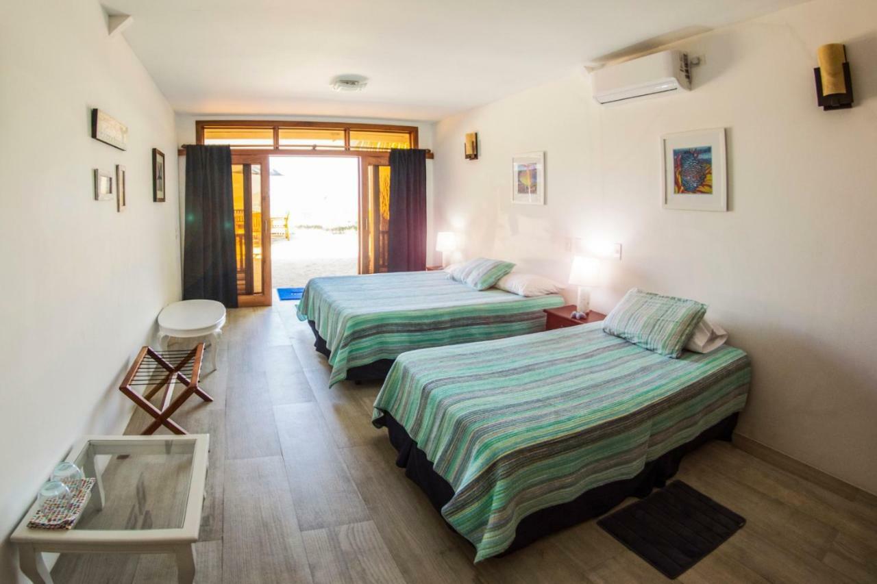 The Isabela Beach House Puerto Villamil Esterno foto